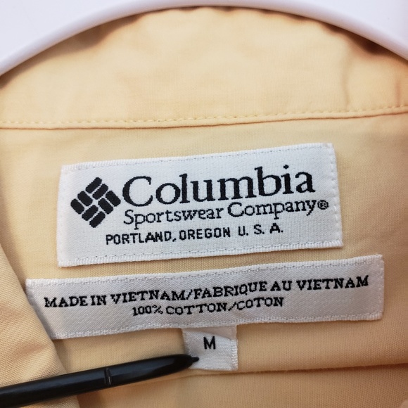 Columbia Short Sleeve Shirt Size: Medium - Picture 3 of 6